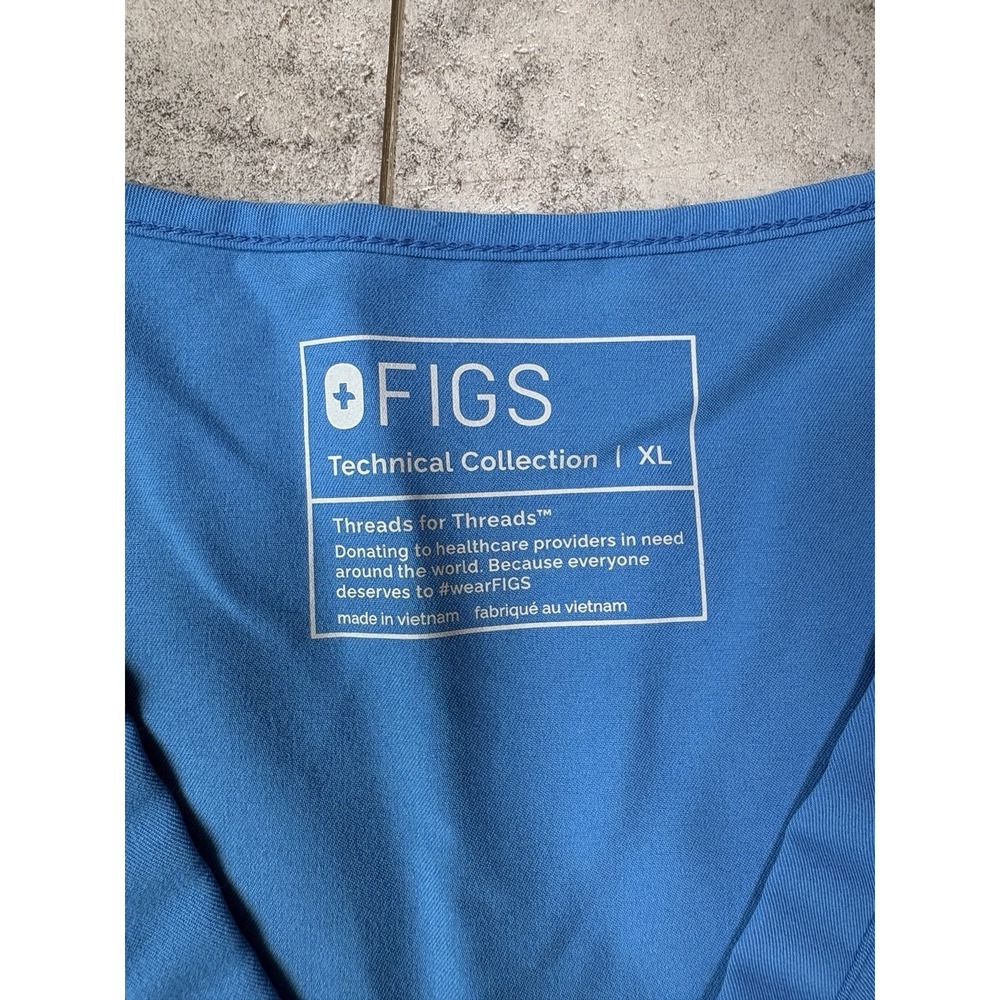 2 FIGS Casma Scrub Tops Women's XL Blue Medical Nurse Uniform Lot - Picture 2 of 7